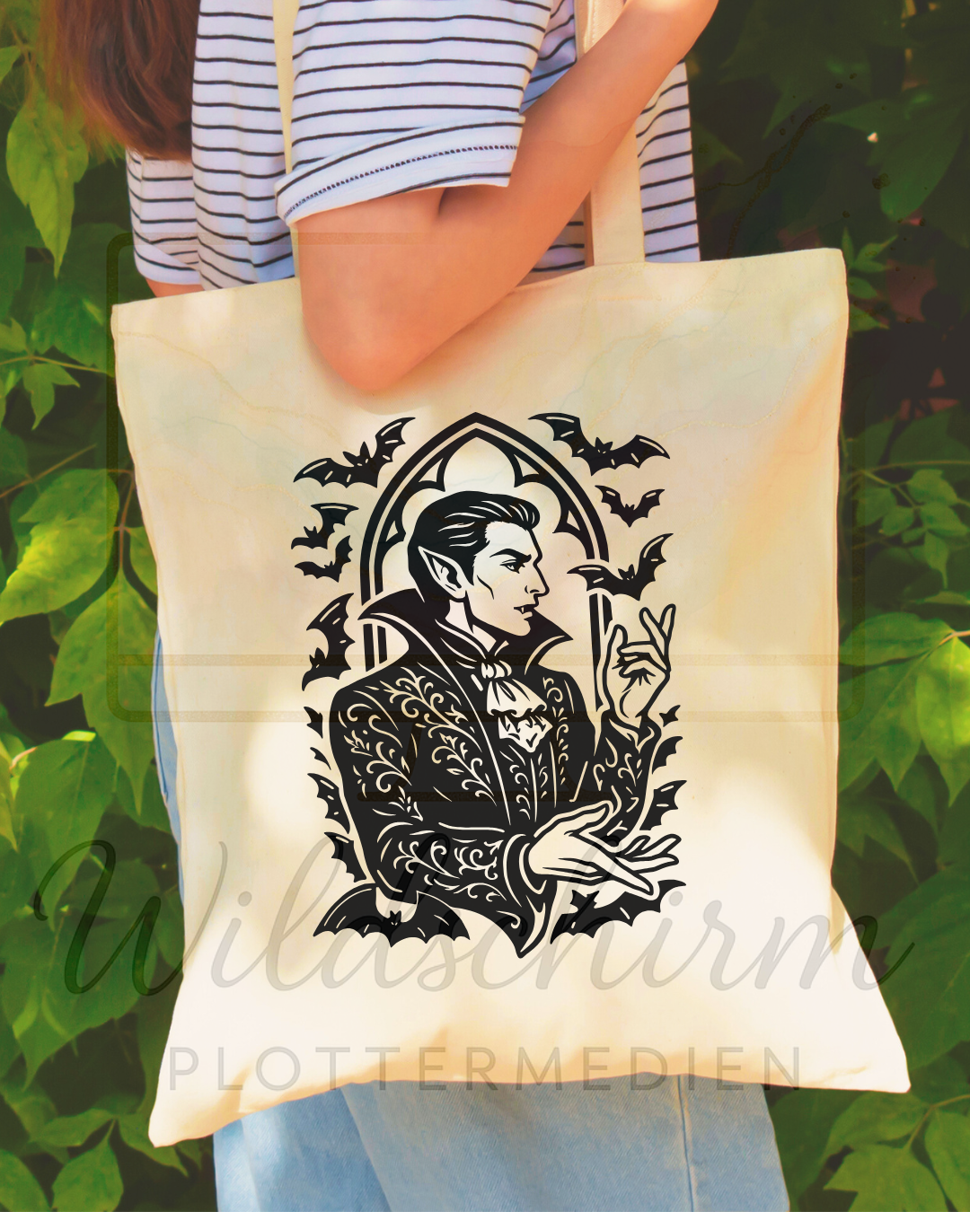 Beispielmotiv Vampir Gothic SVG – Plotterdatei auf Tasche angewendet